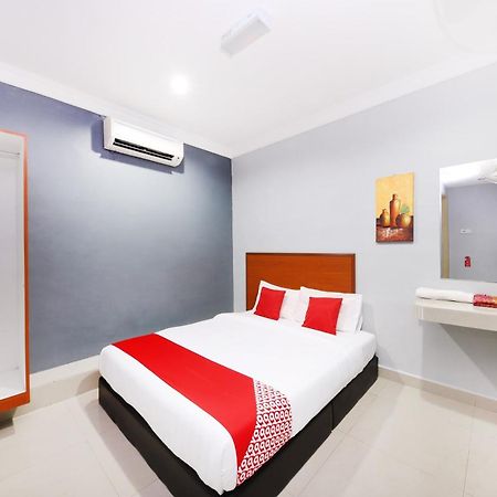 Super Oyo 720 Corridor Hotel 2 Pekan Exteriör bild