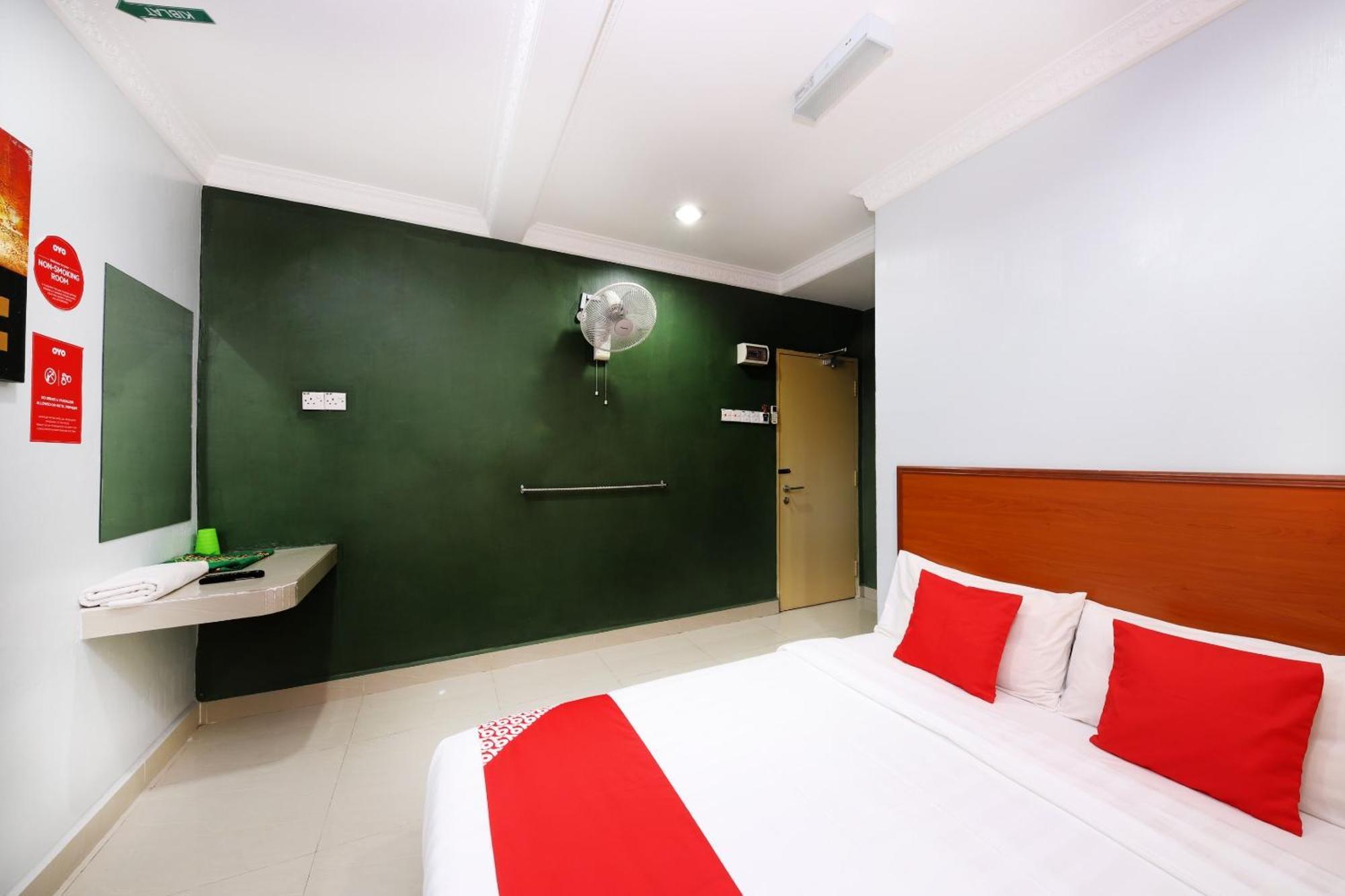 Super Oyo 720 Corridor Hotel 2 Pekan Exteriör bild